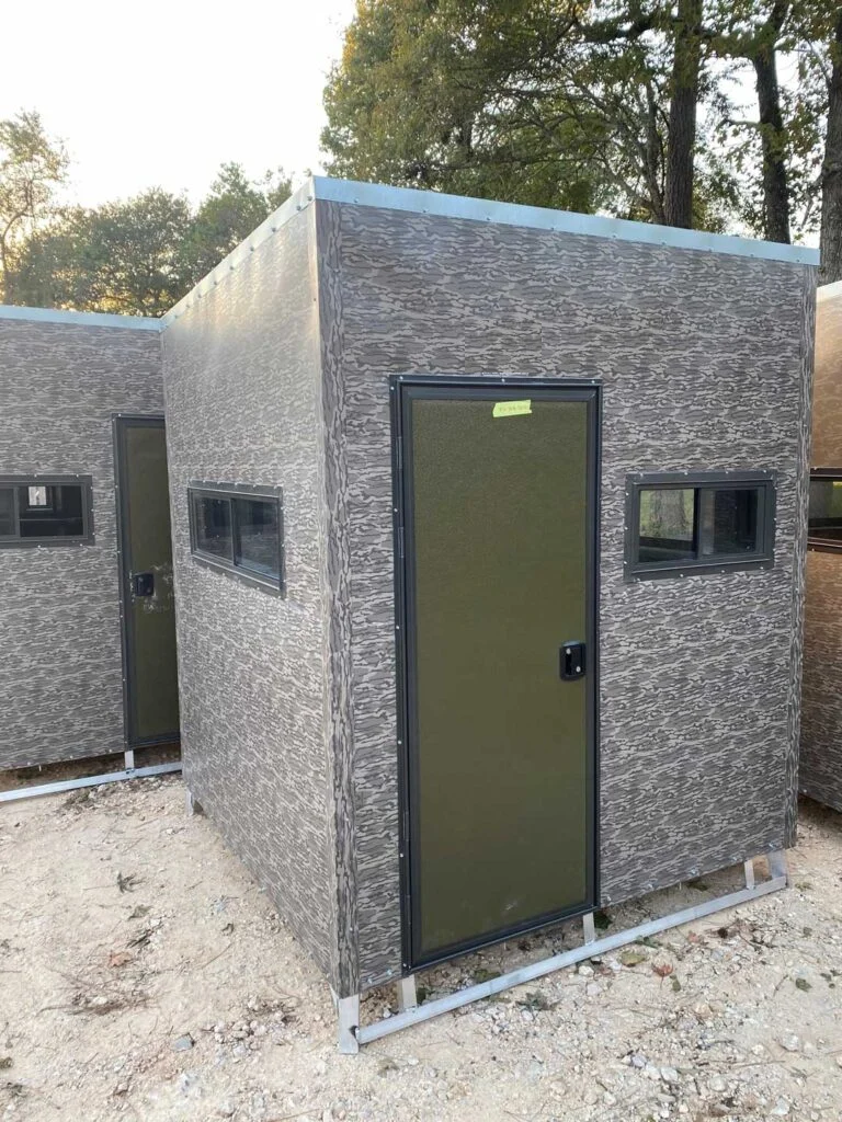 6x6 deer stand — prefab hunting blind on site